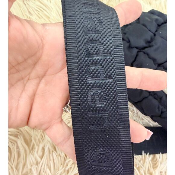 Madden Girl Black Quilted Puffer Belt Bag Crossbody Adjustable Strap - Picture 3 of 7